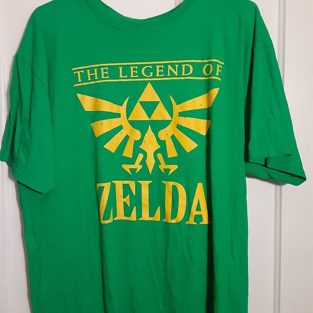 Legend of Zelda t-shirt (size L)